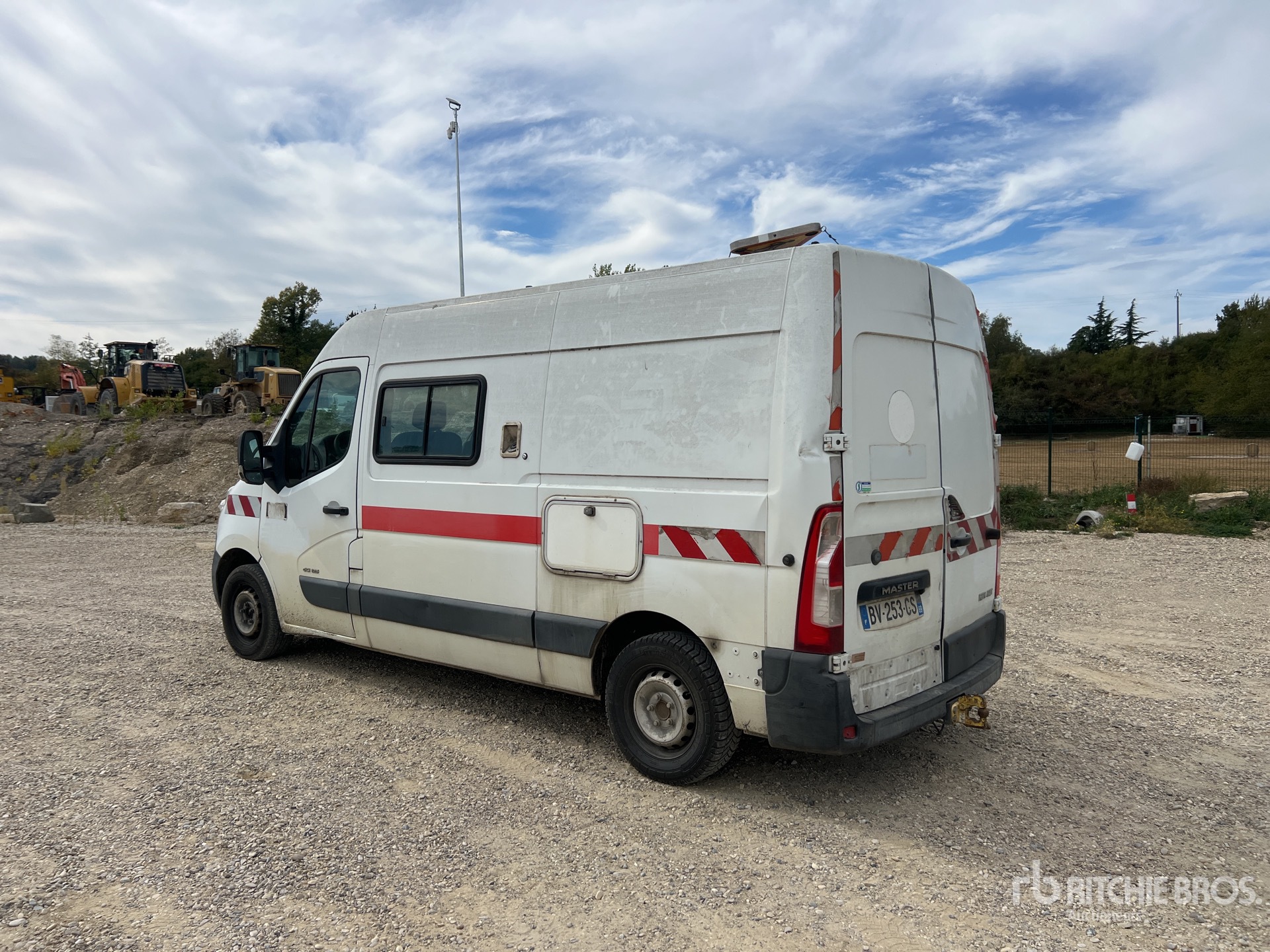 2011 Renault MASTER DCI125 F