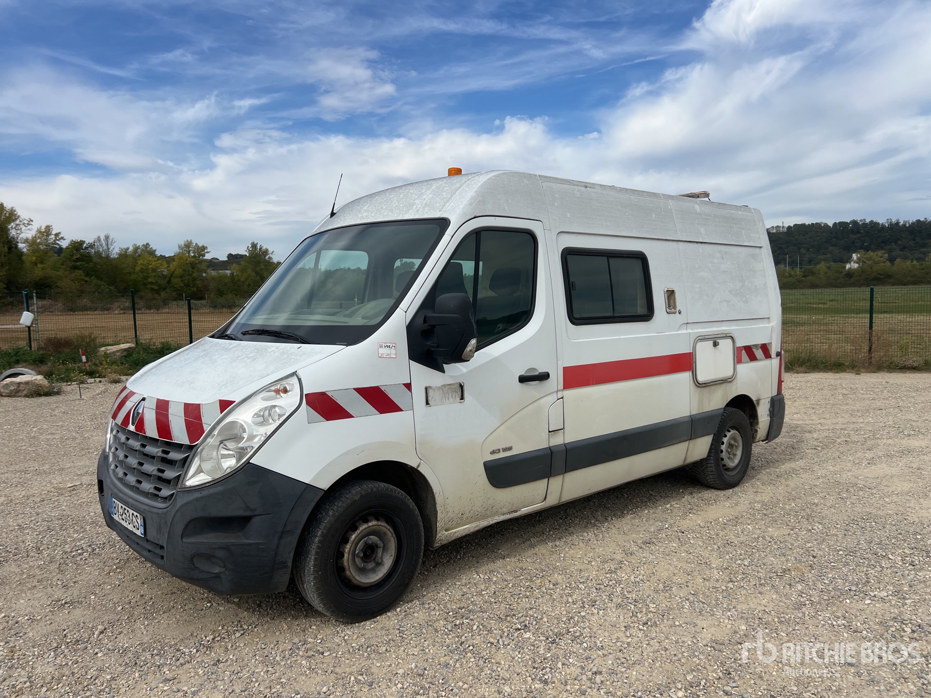 2011 Renault MASTER DCI125 F