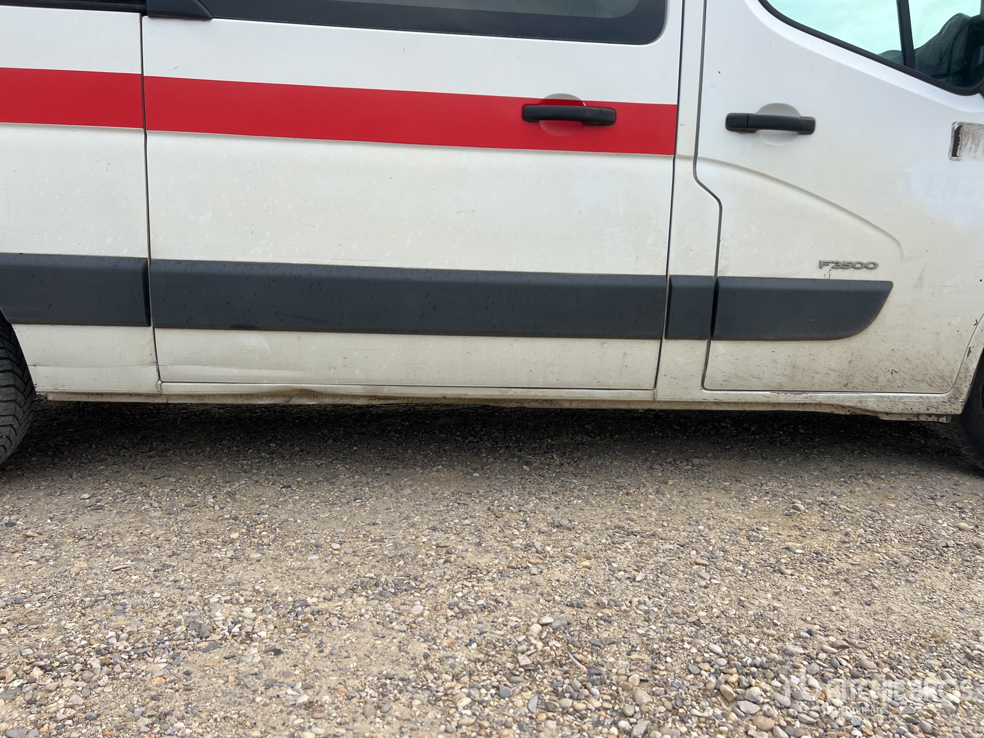 2011 Renault MASTER DCI125 F