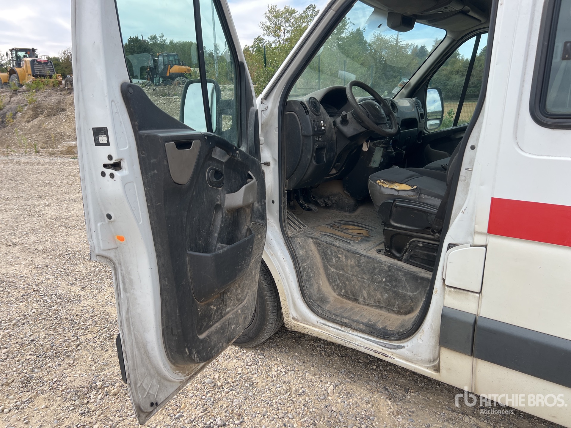 2011 Renault MASTER DCI125 F