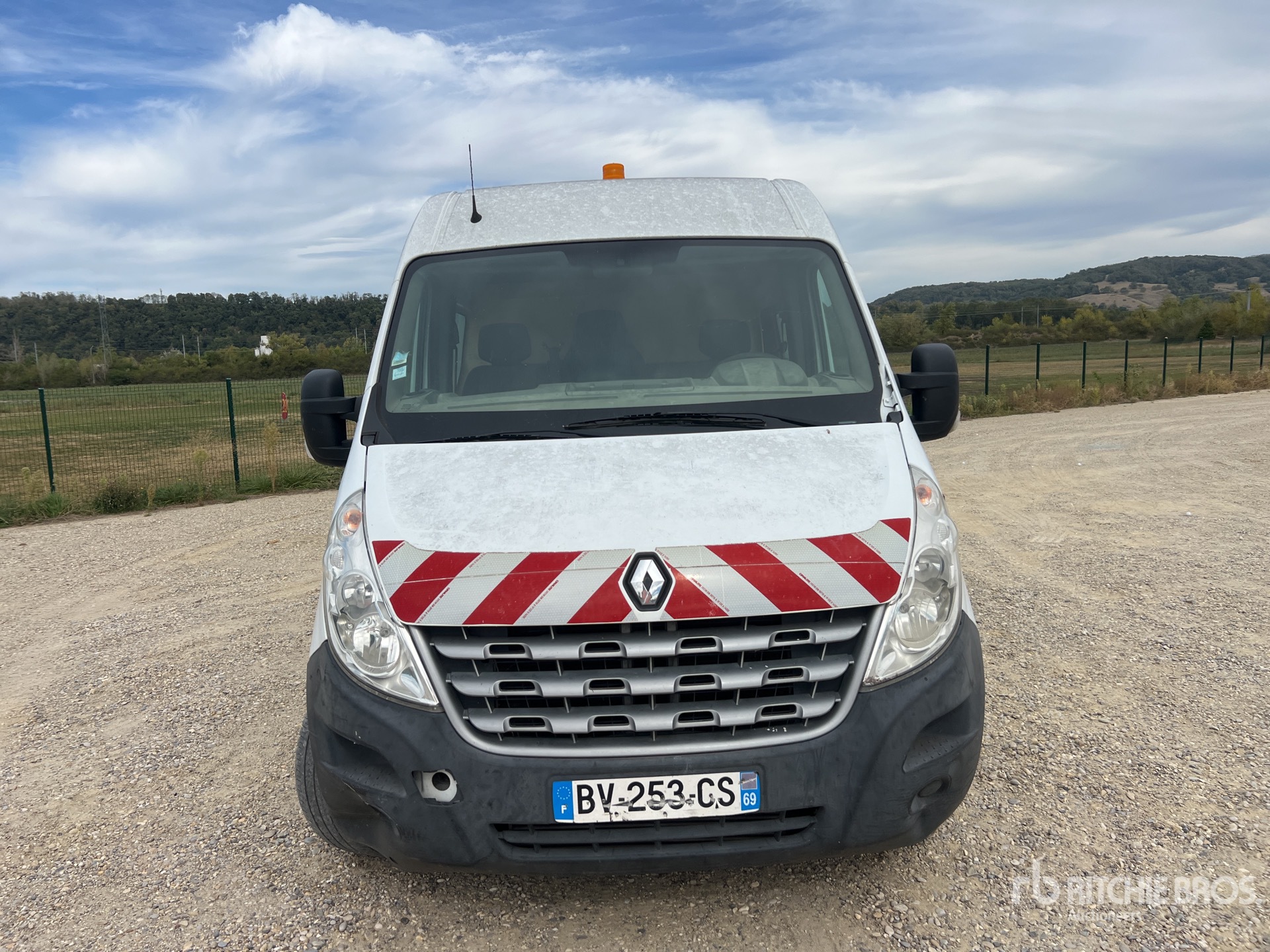 2011 Renault MASTER DCI125 F