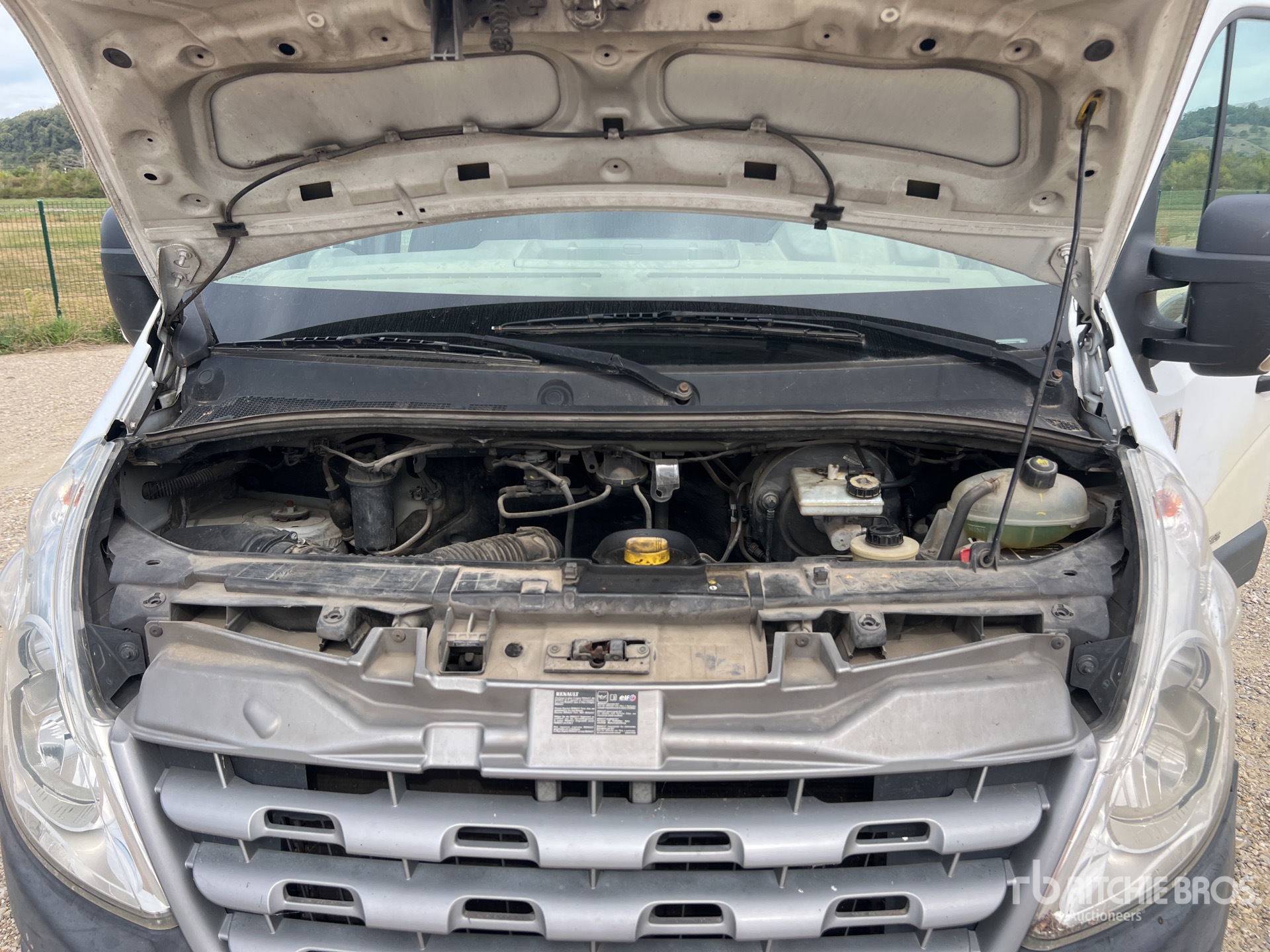 2011 Renault MASTER DCI125 F
