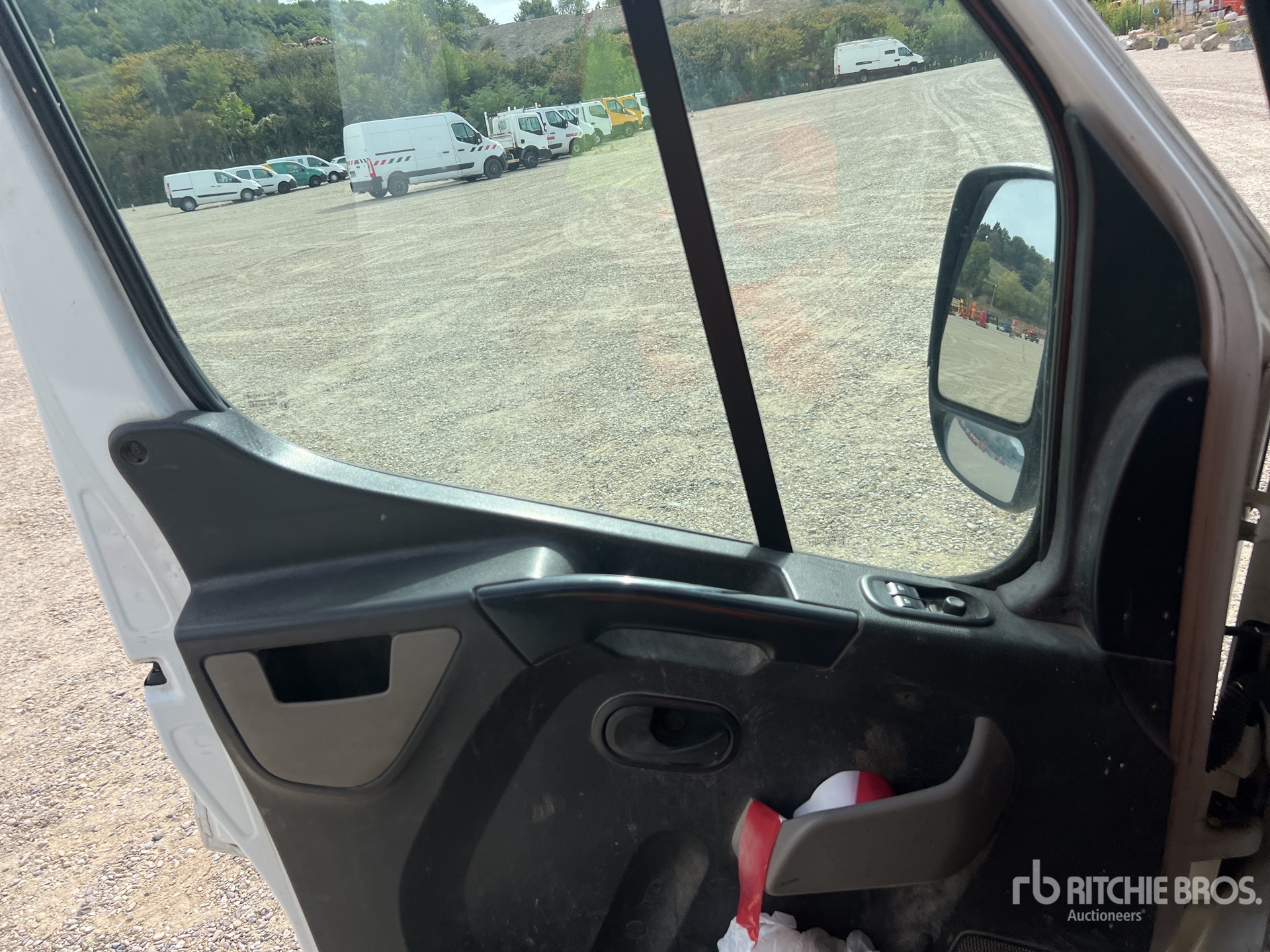 2014 Renault MASTER DCI 125