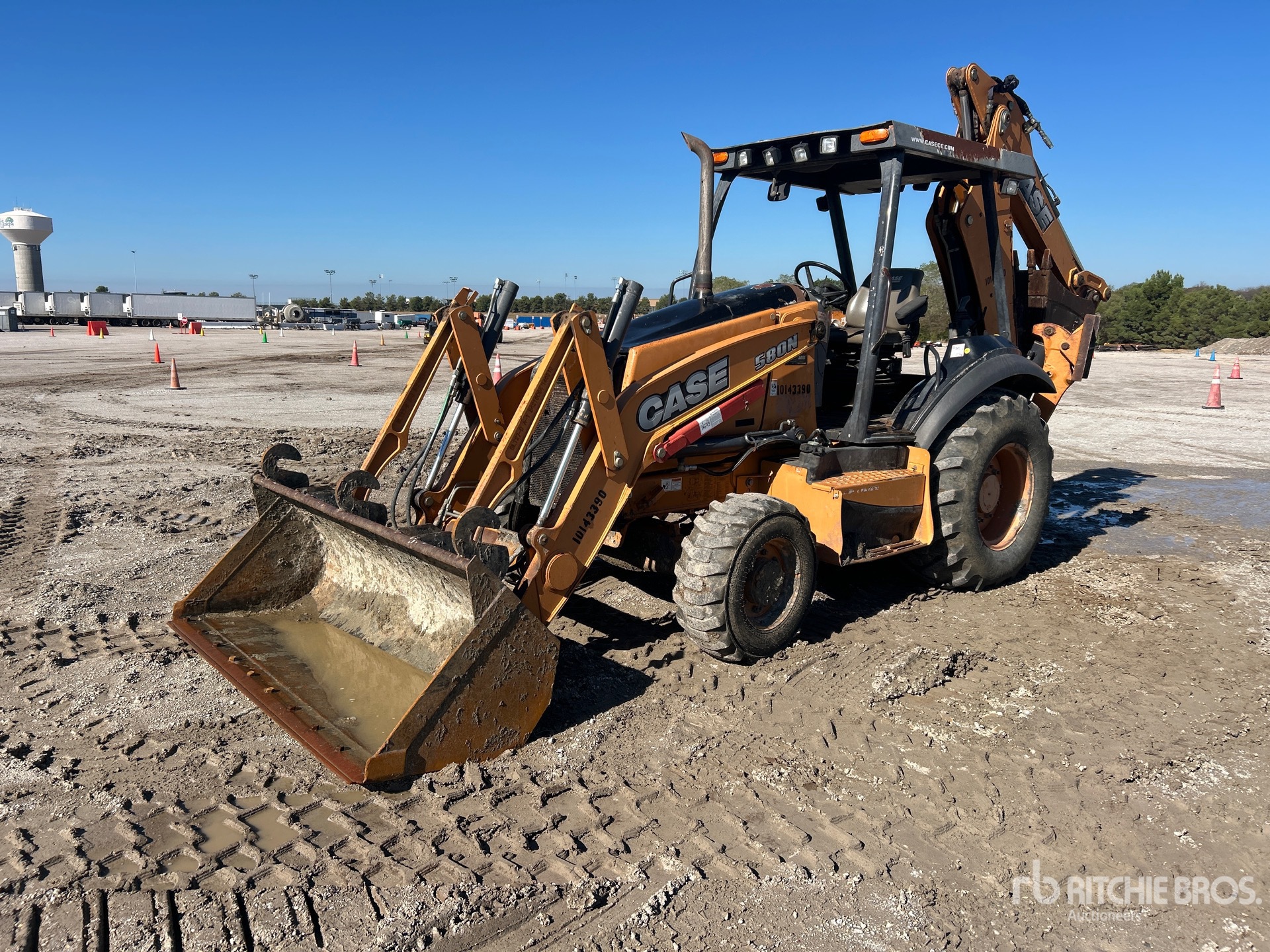Photo of 2014 Case 580N