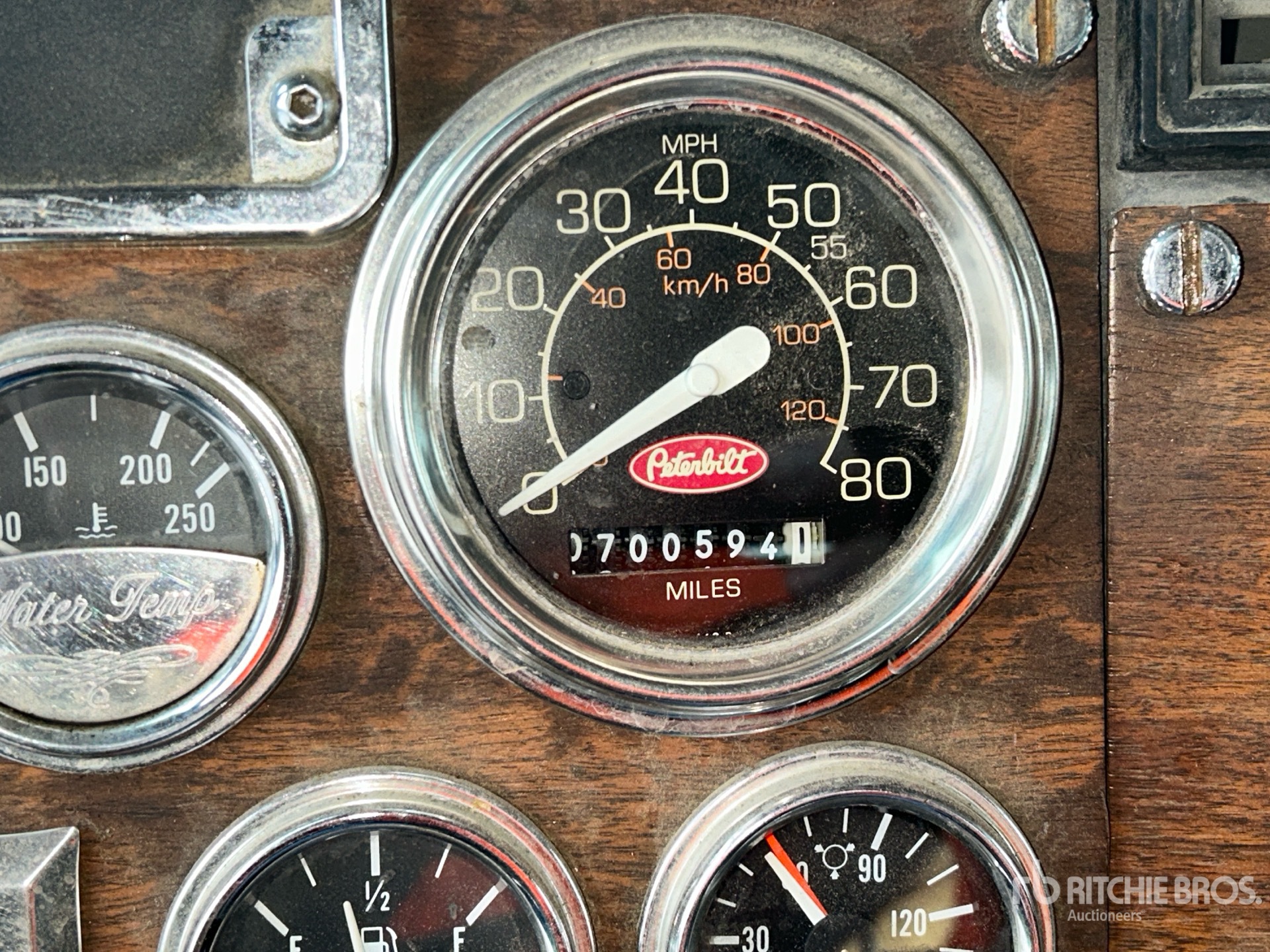 1999 Peterbilt 385