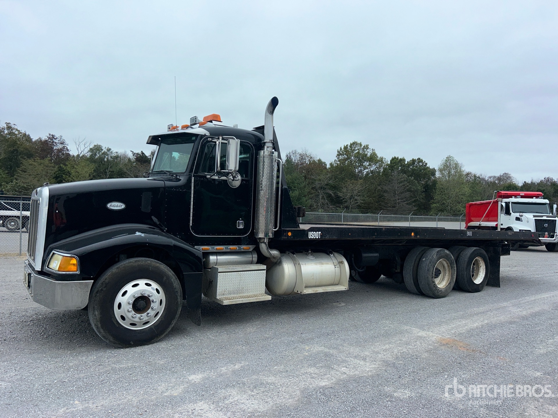 1999 Peterbilt 385