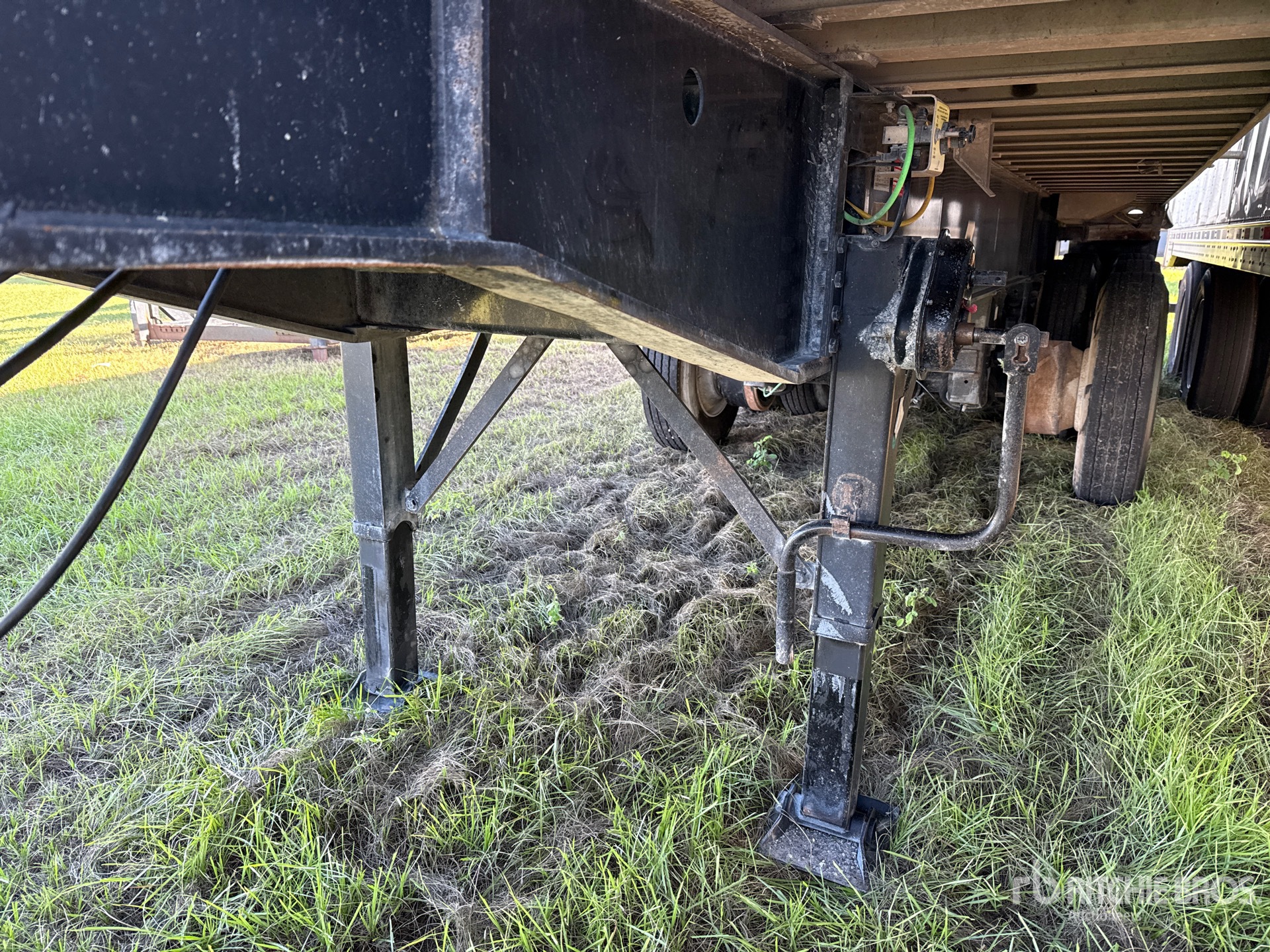 2019 Warren 30 FT 6 IN TRI/A