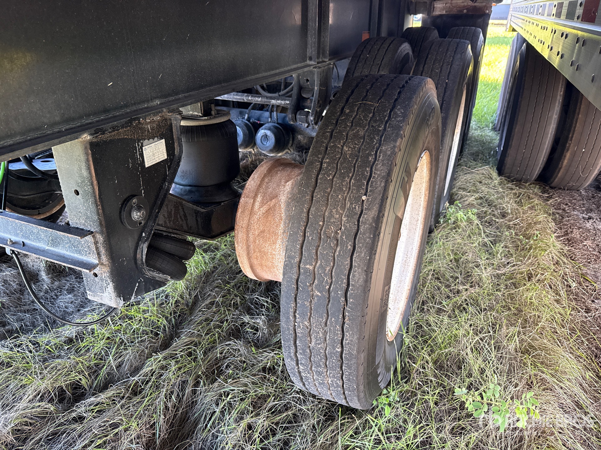 2019 Warren 30 FT 6 IN TRI/A