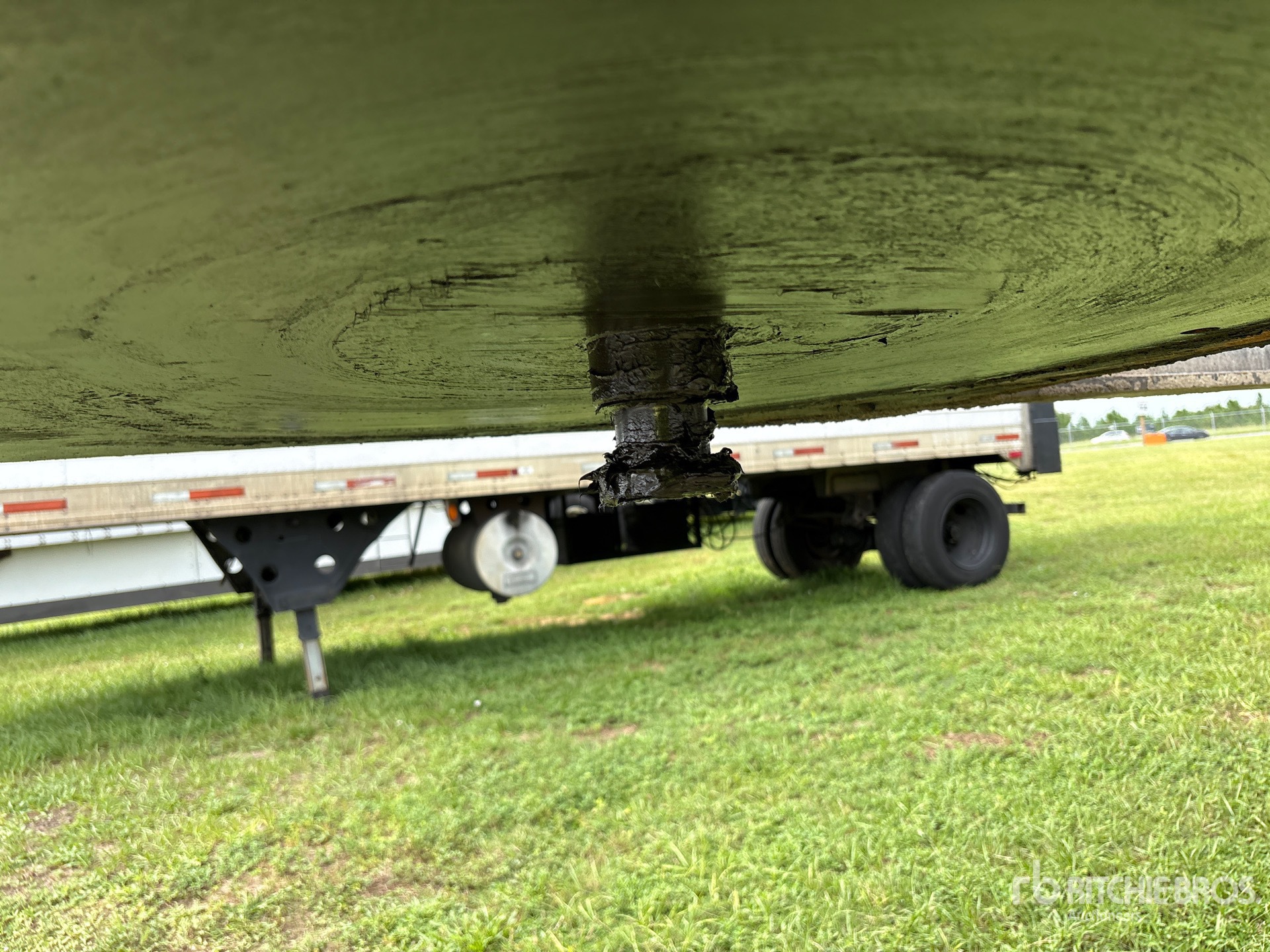 2019 Warren 30 ft 6 in Tri/A