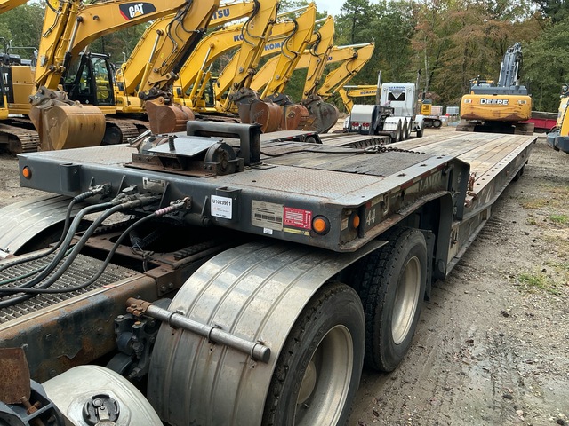 2015 Landoll 440 48 ft T/A Sliding Axle Trailer