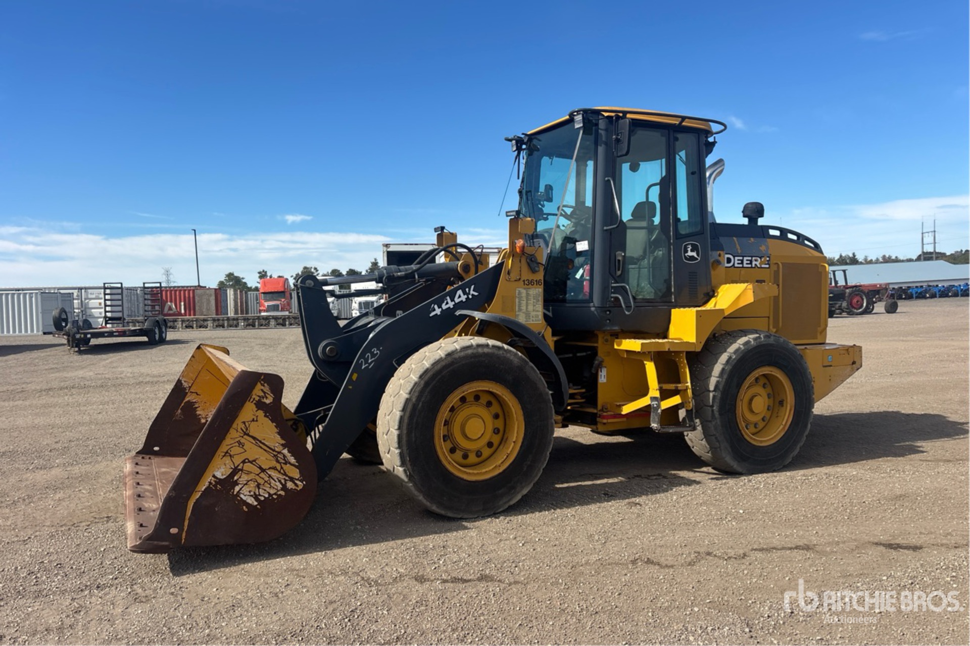 2016 John Deere 444K