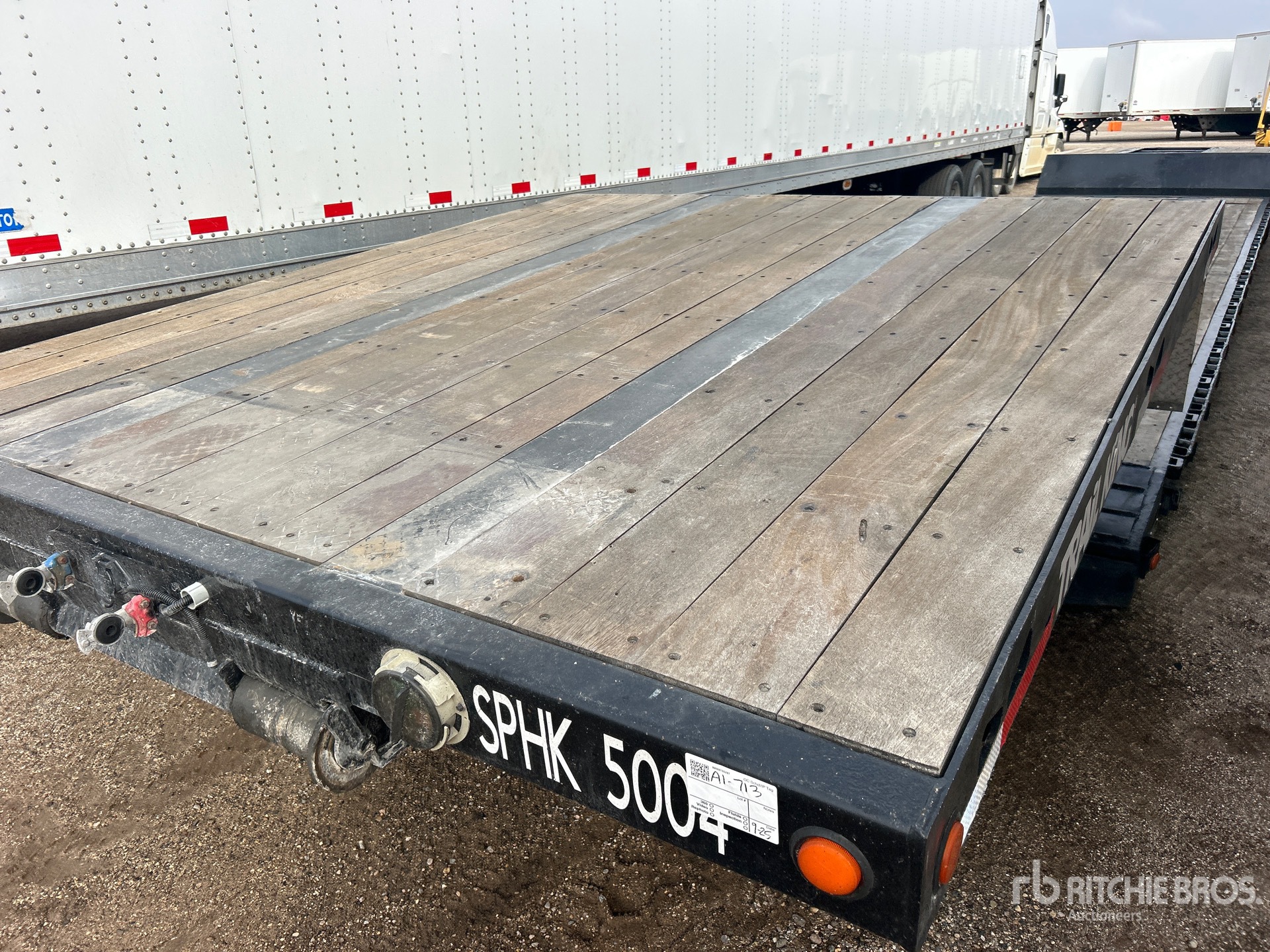 2002 Trail King T/A 53 ft Extendable Removable  ...