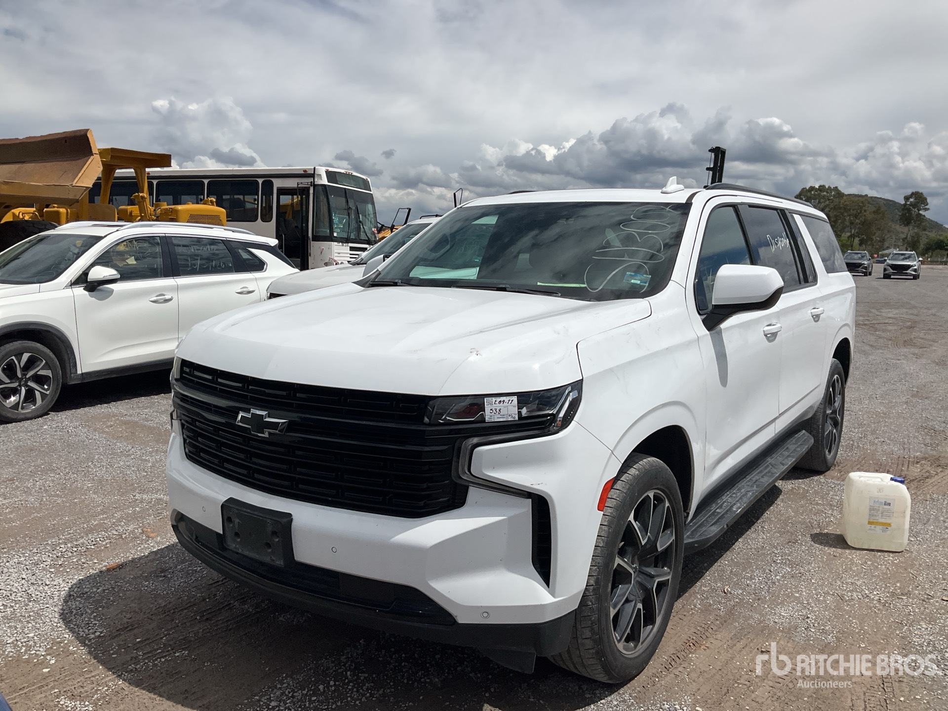 Photo of 2023 Chevrolet SUBURBAN