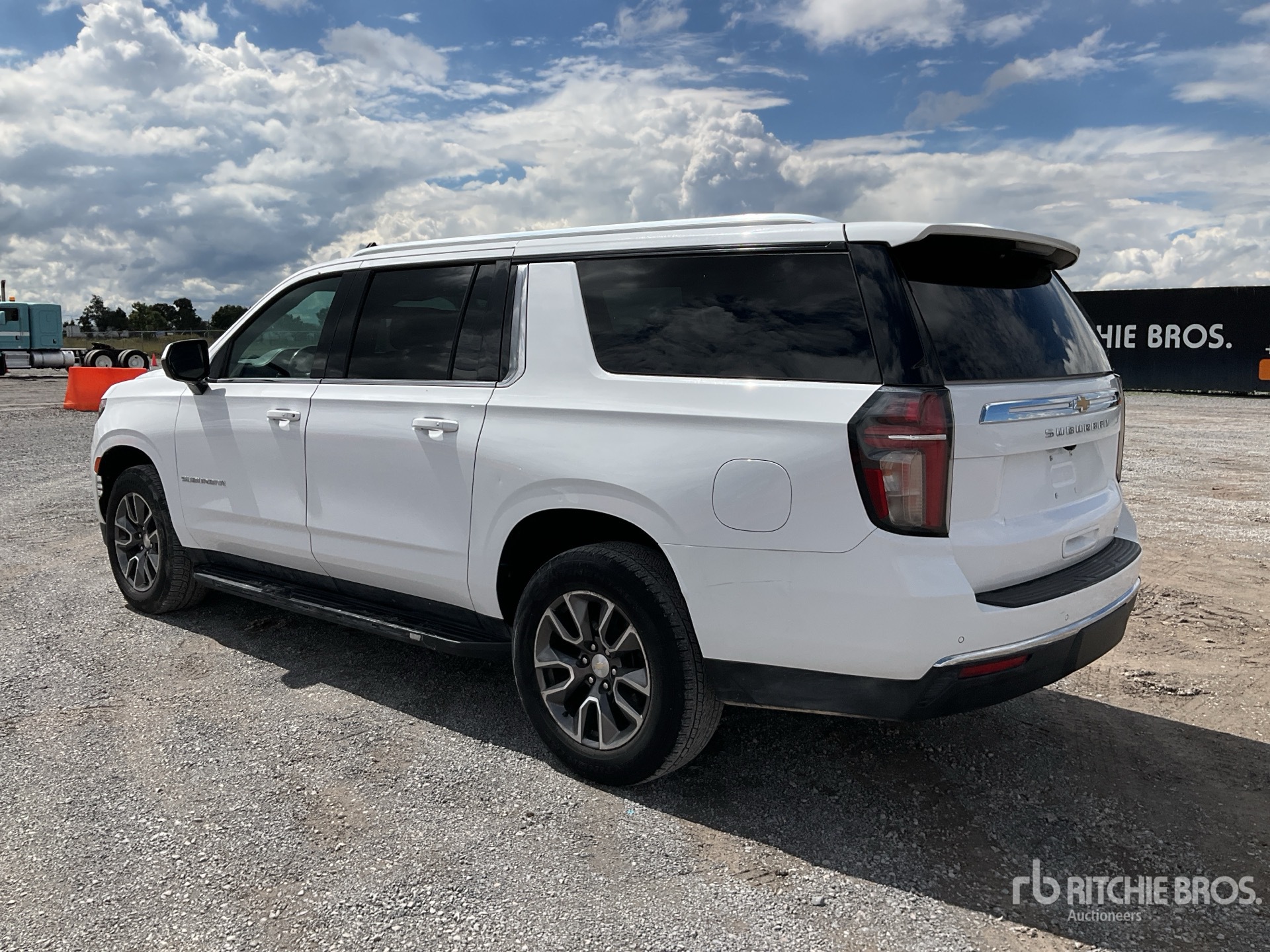 2023 Chevrolet SUBURBAN