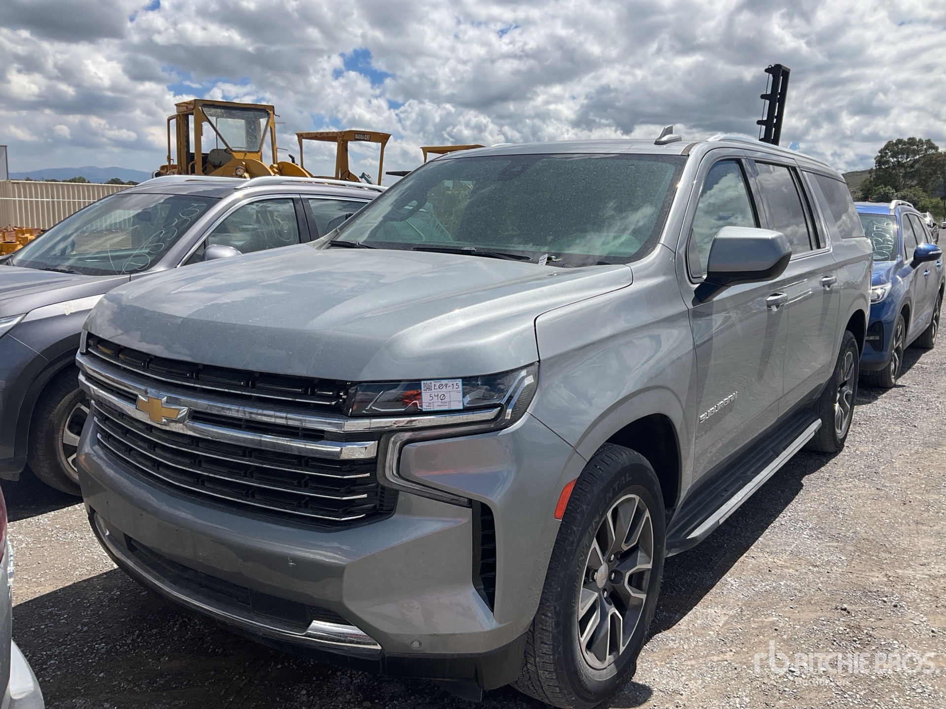 Photo of 2023 Chevrolet SUBURBAN
