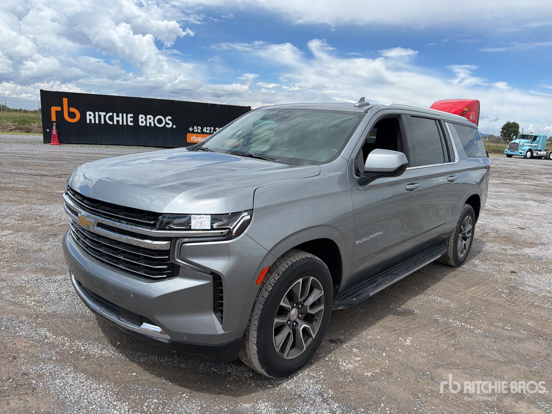 Photo of 2023 Chevrolet SUBURBAN