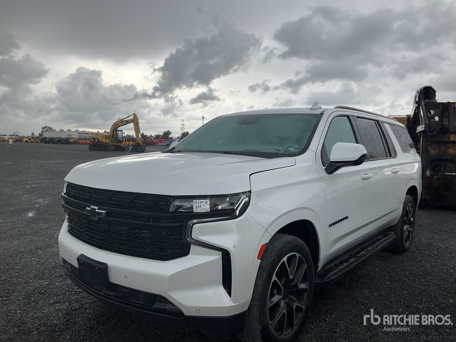 Photo of 2023 Chevrolet SUBURBAN