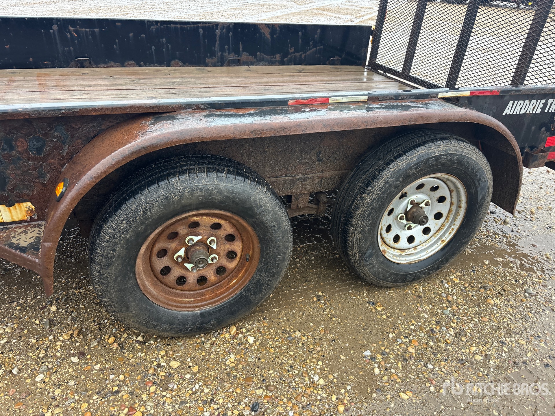2011 Road Clipper 32STAL12X83
