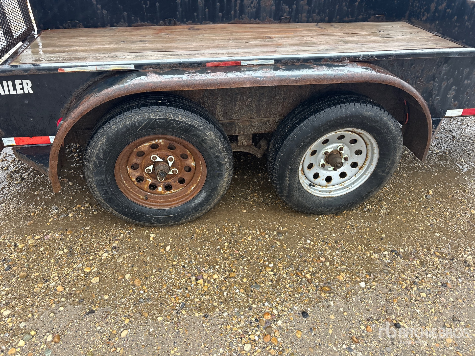 2011 Road Clipper 32STAL12X83