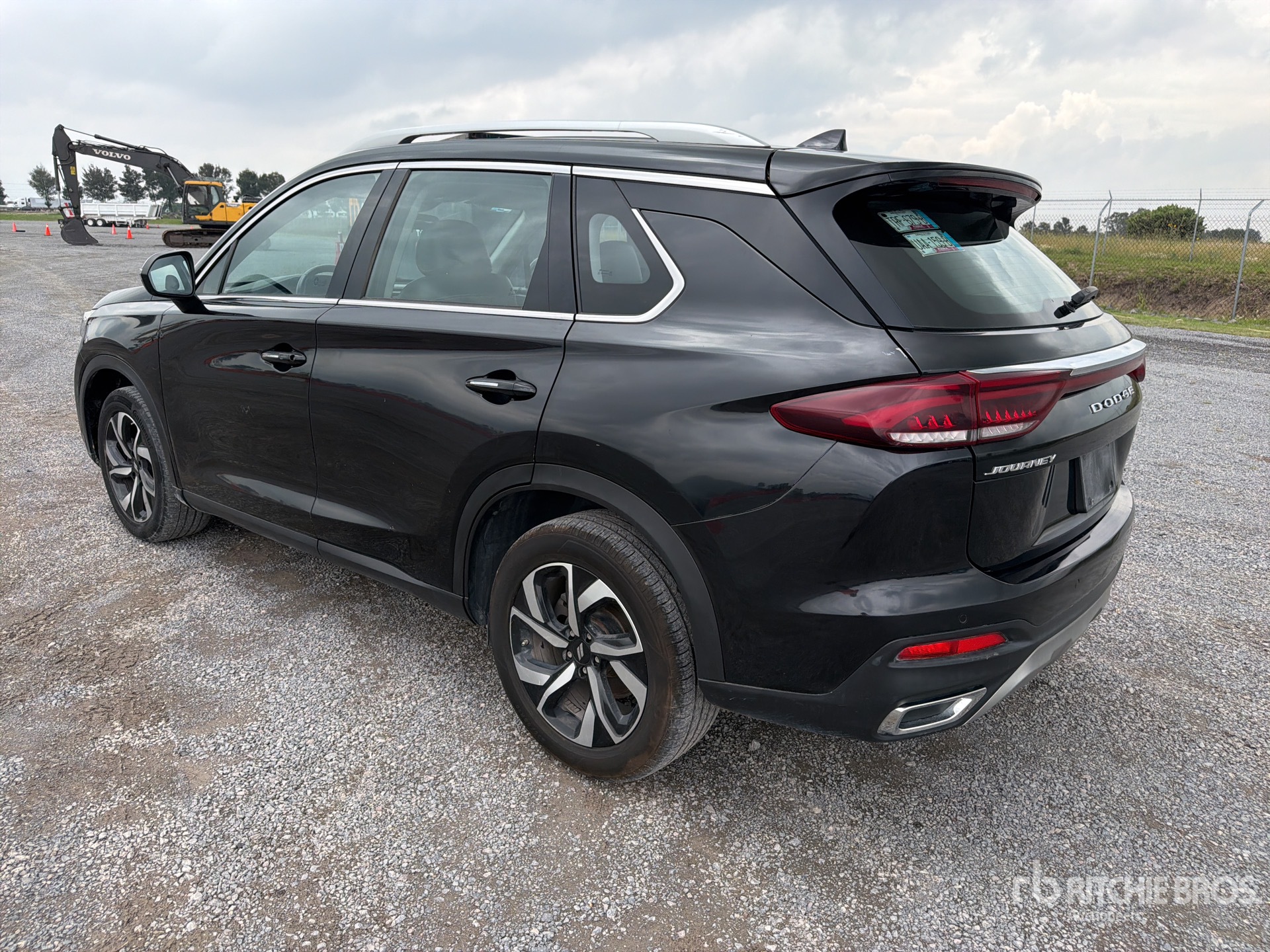 Photo of 2023 Dodge JOURNEY