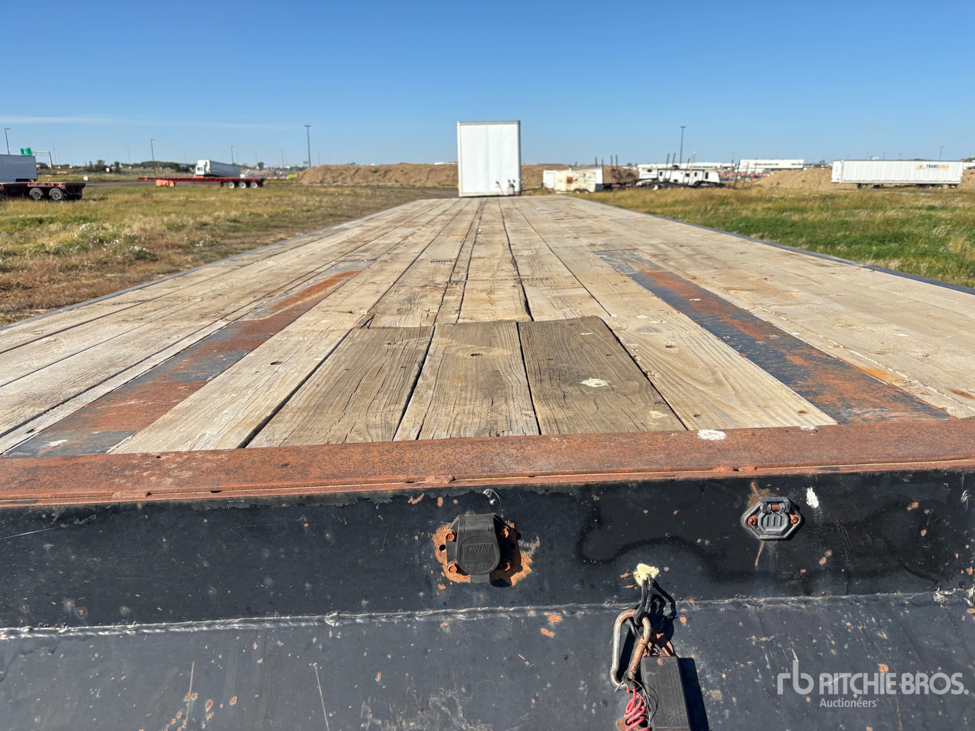 2005 Wrem 40 ft Tri/A