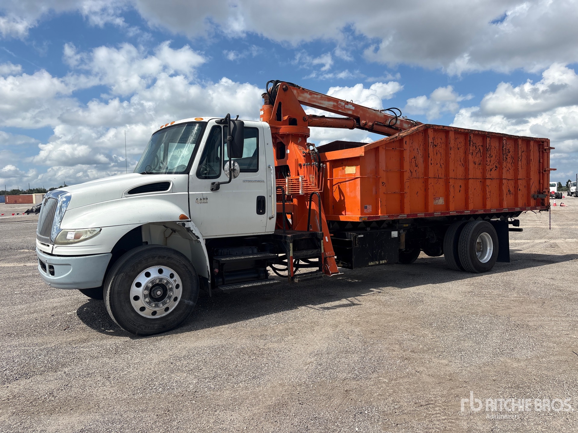 2006 International 4400