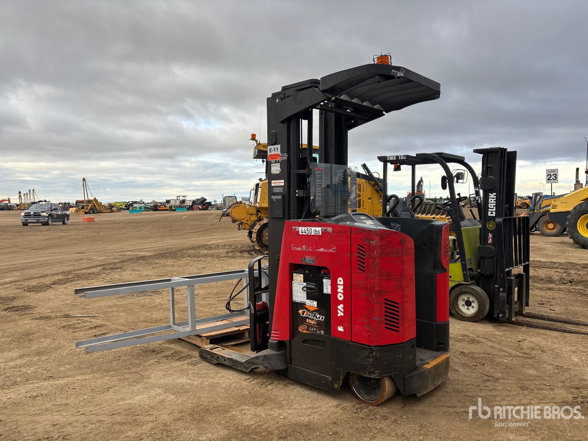 2010 Raymond 740 R45TT