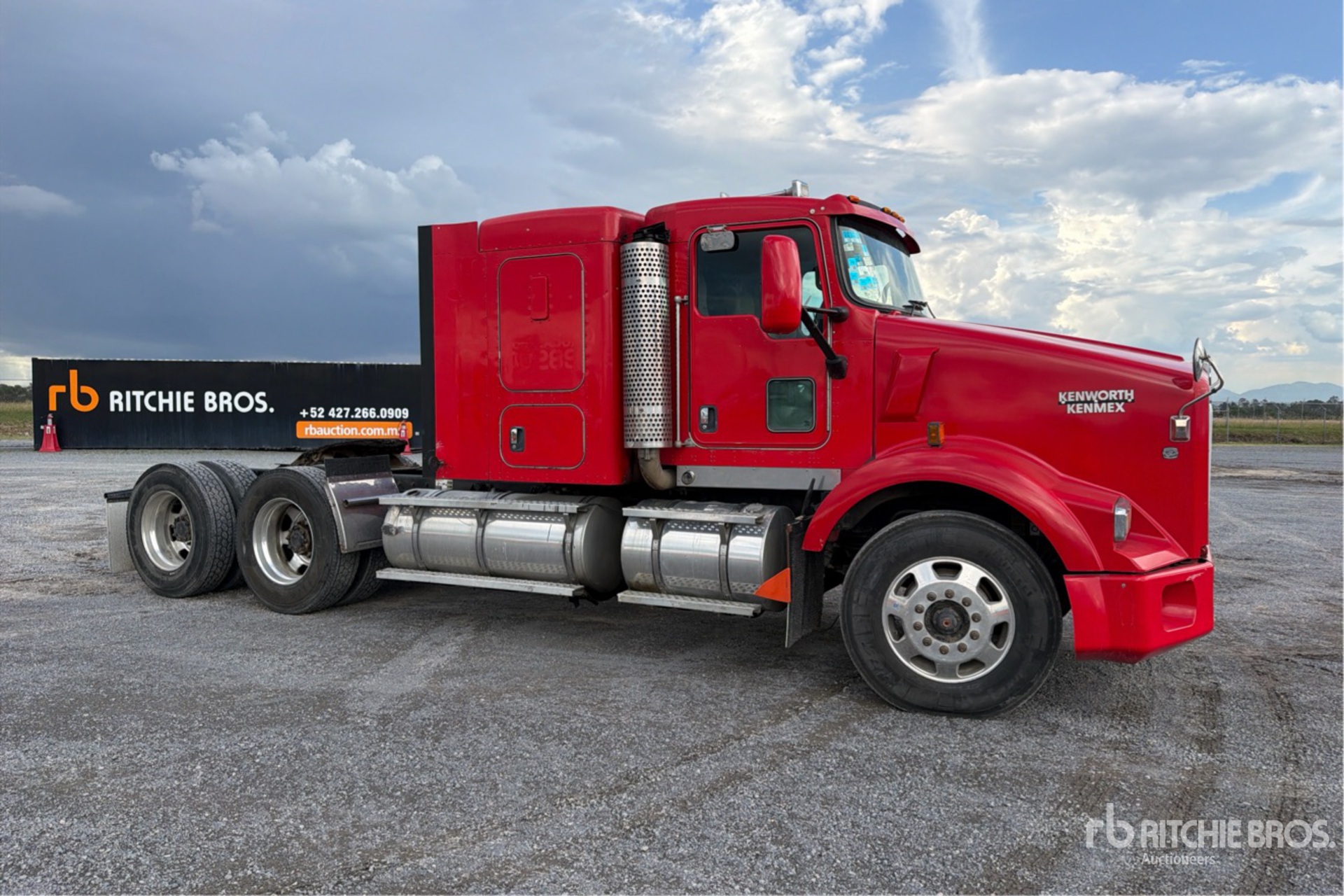 2016 Kenworth T800