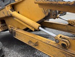 Hydraulics with Blade Lift Cylinders