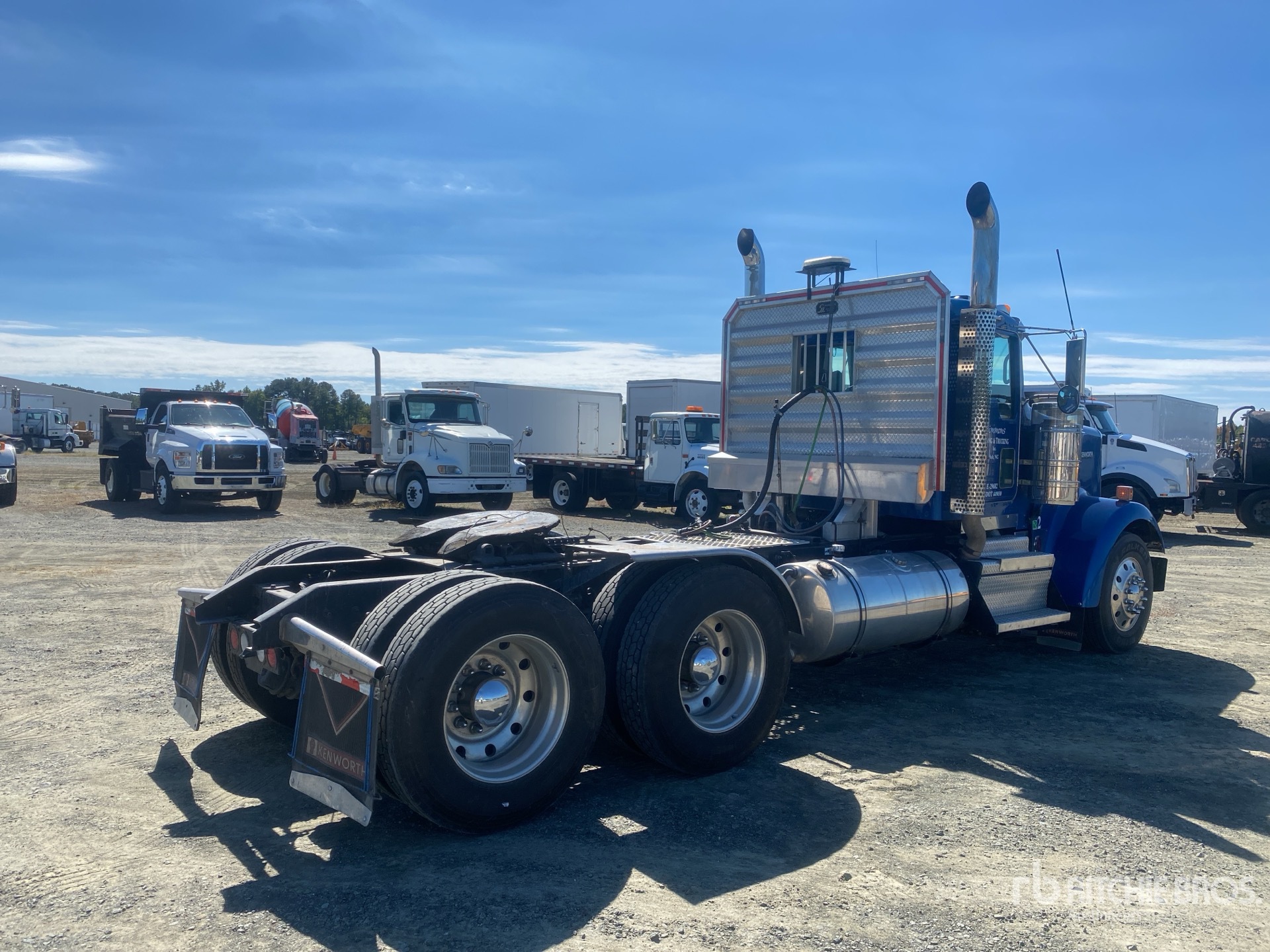 2020 Kenworth W900