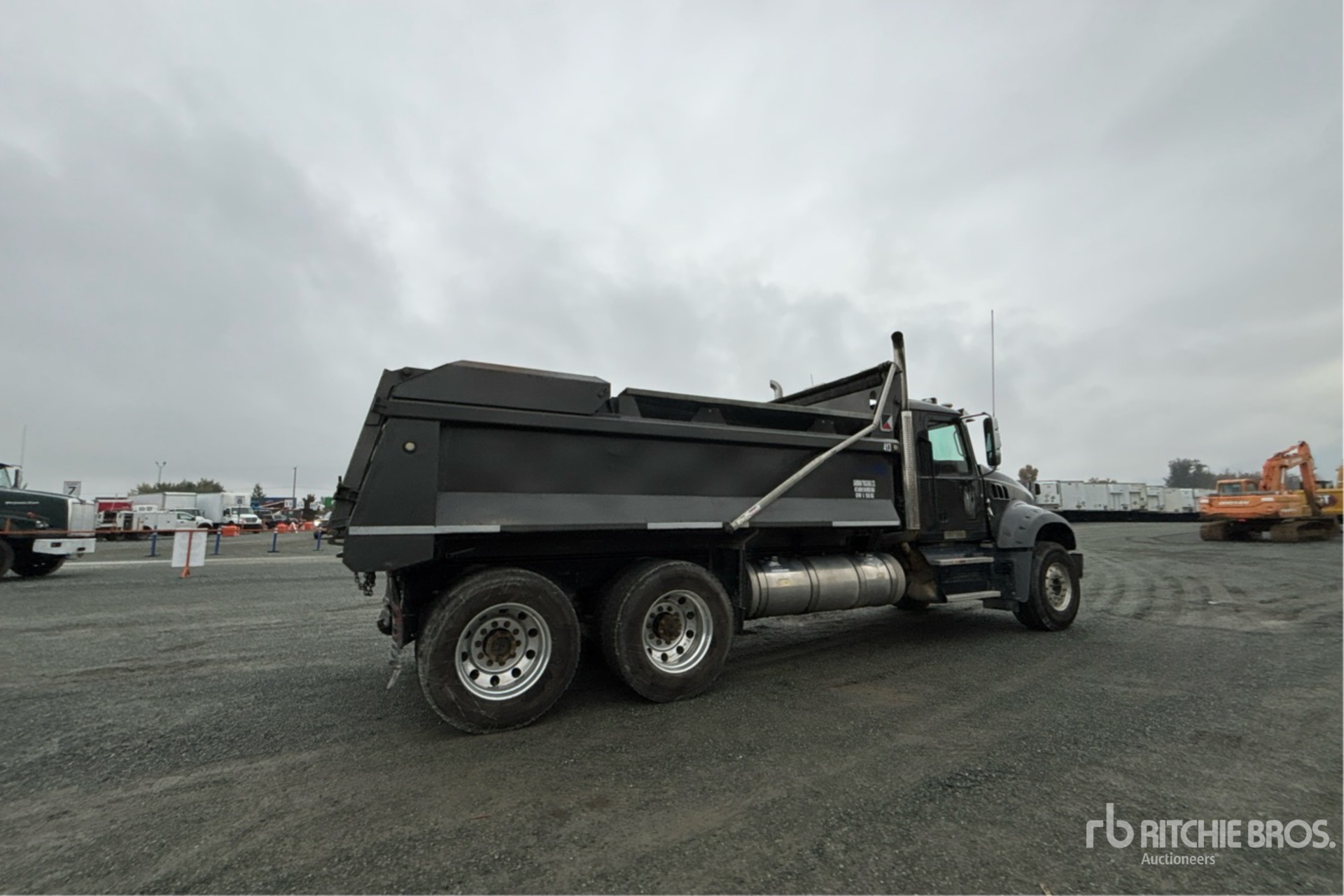 2024 Mack GRANITE