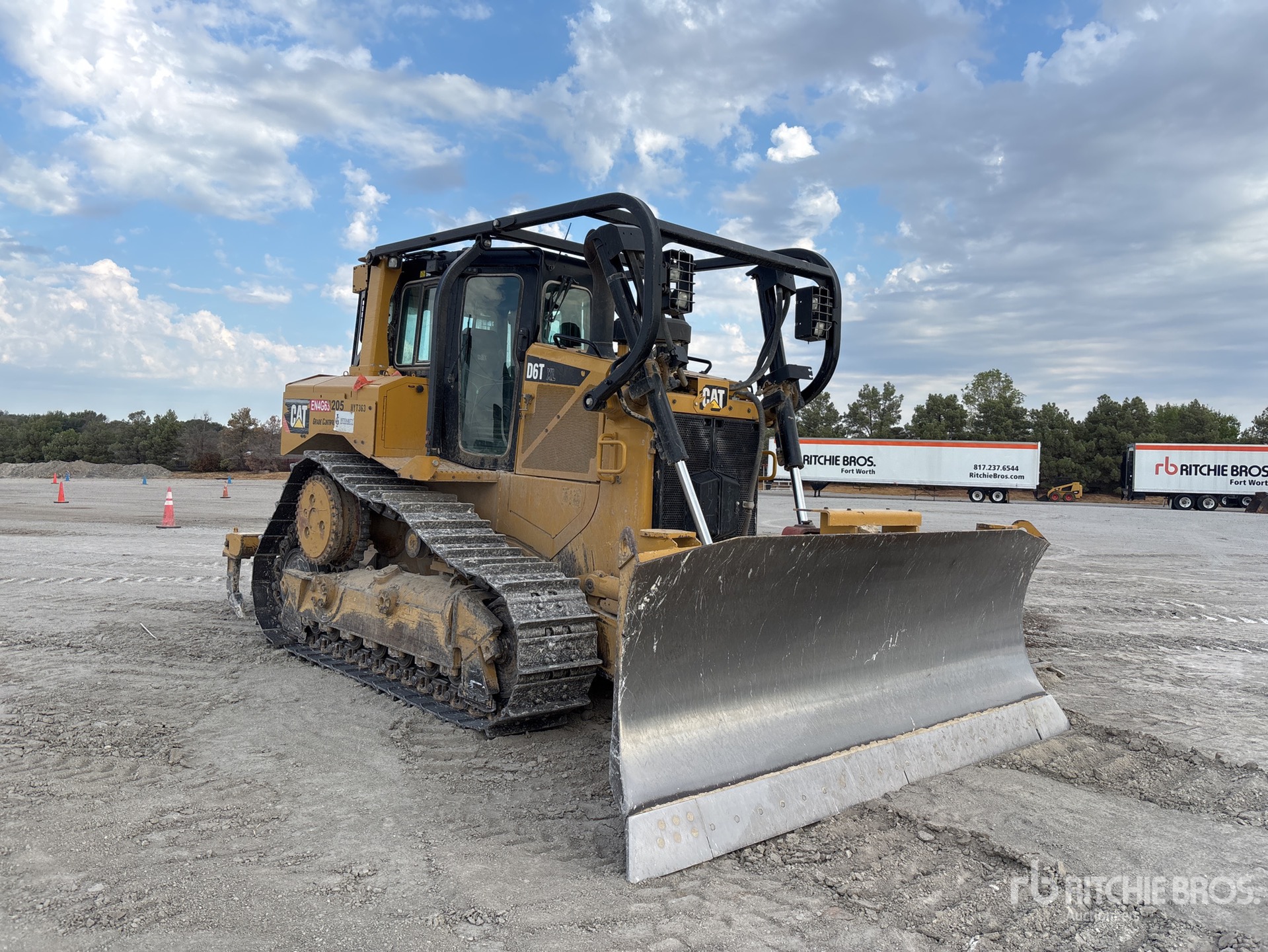 2018 Caterpillar D6T