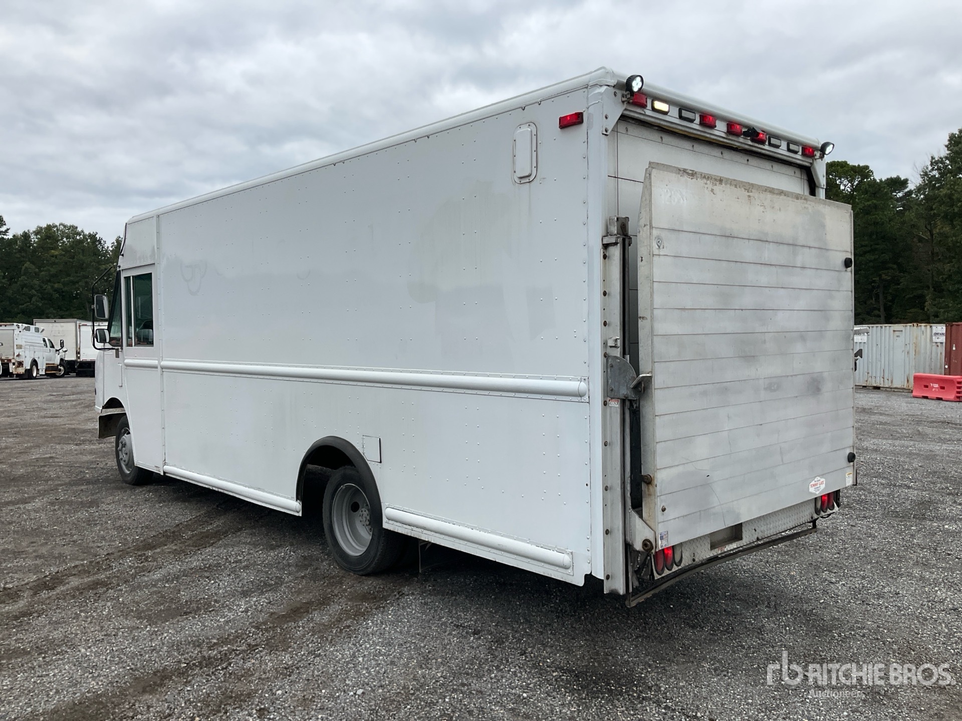 2006 Freightliner MT45