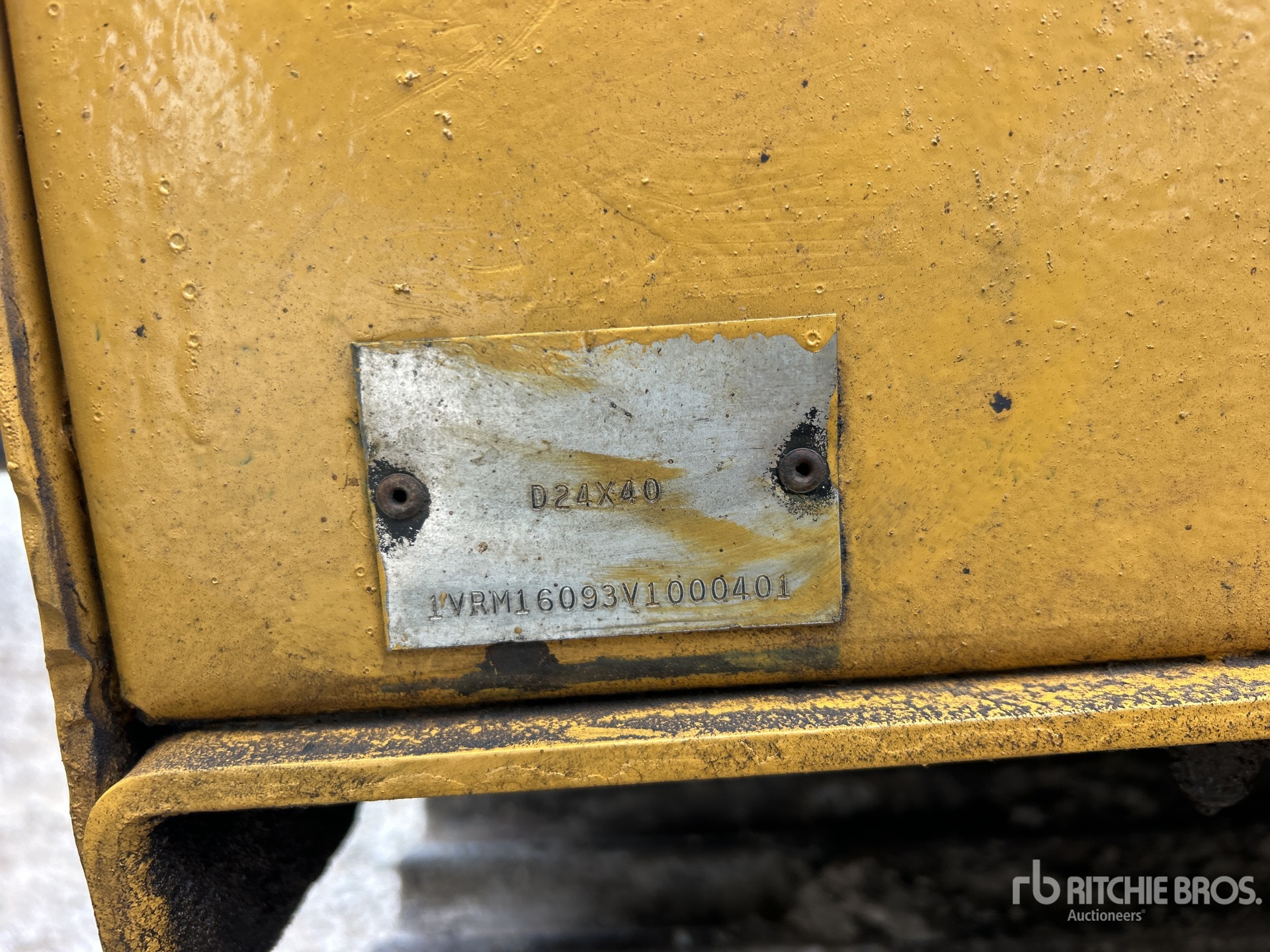 1997 Vermeer D24X40