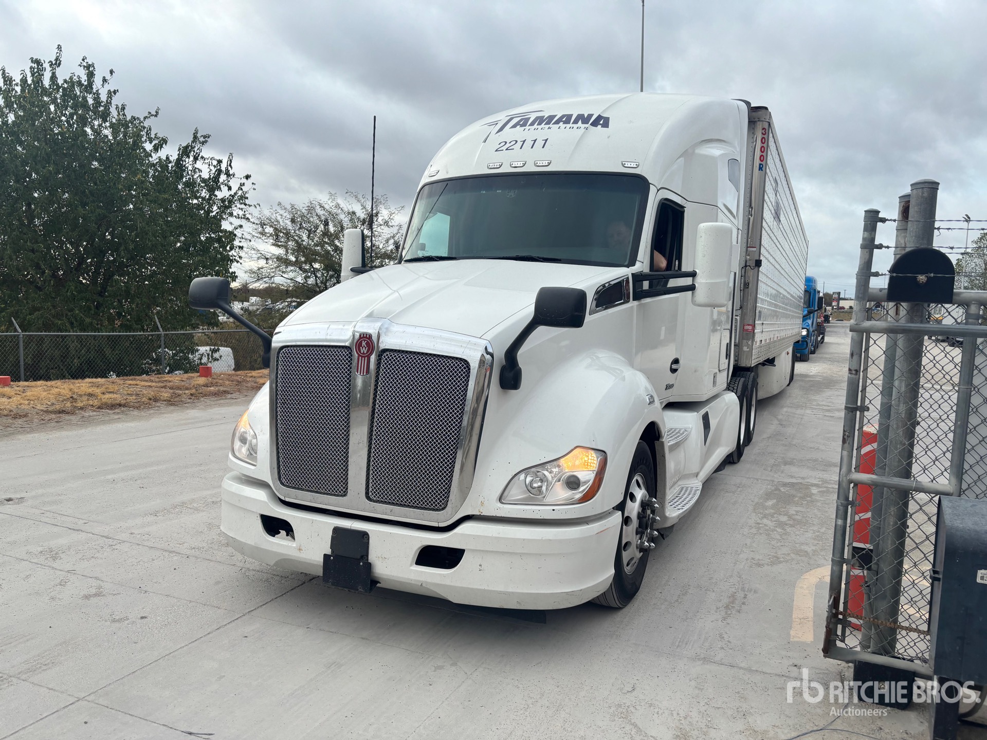 2022 Kenworth T680