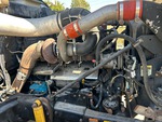 Moteur with Engine - Right Side