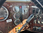 Cabine with Feux d'avertissement du moteur