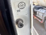 Aspect général with Étiquette de conformité aux normes fédérales pour véhicules à moteur