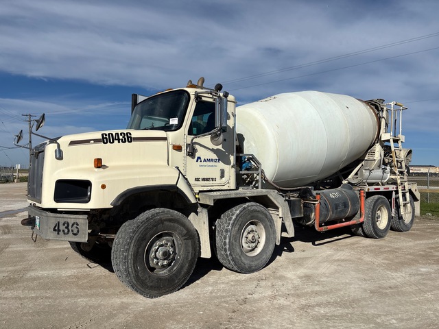 2008 International 5600i 8x4 Twin-Steer Mixer Truck