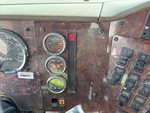 Cabine with Feux d'avertissement du moteur