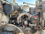 Moteur with Engine - Right Side