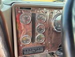 Cab with Spie luminose del motore
