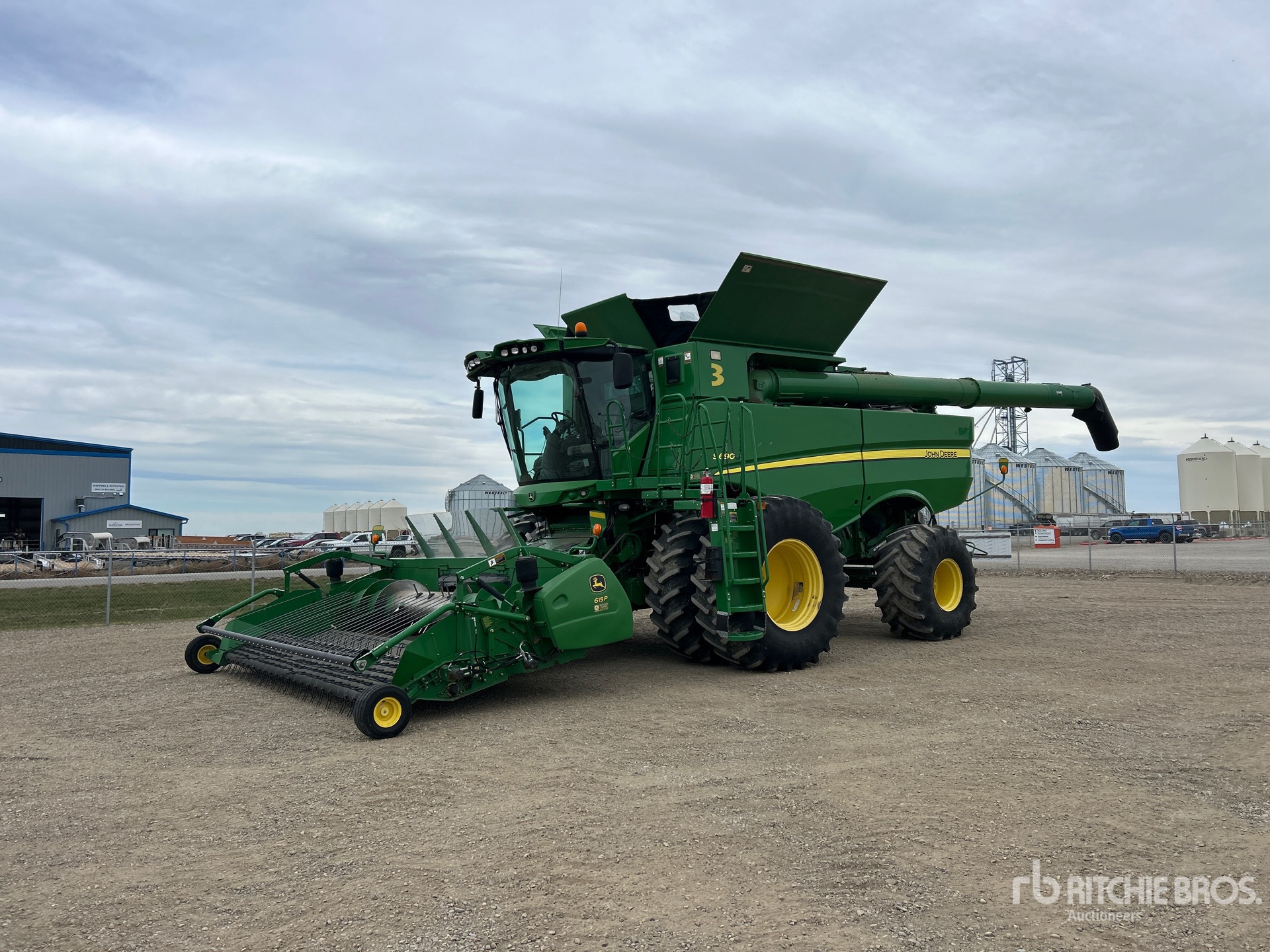 2012 John Deere S690