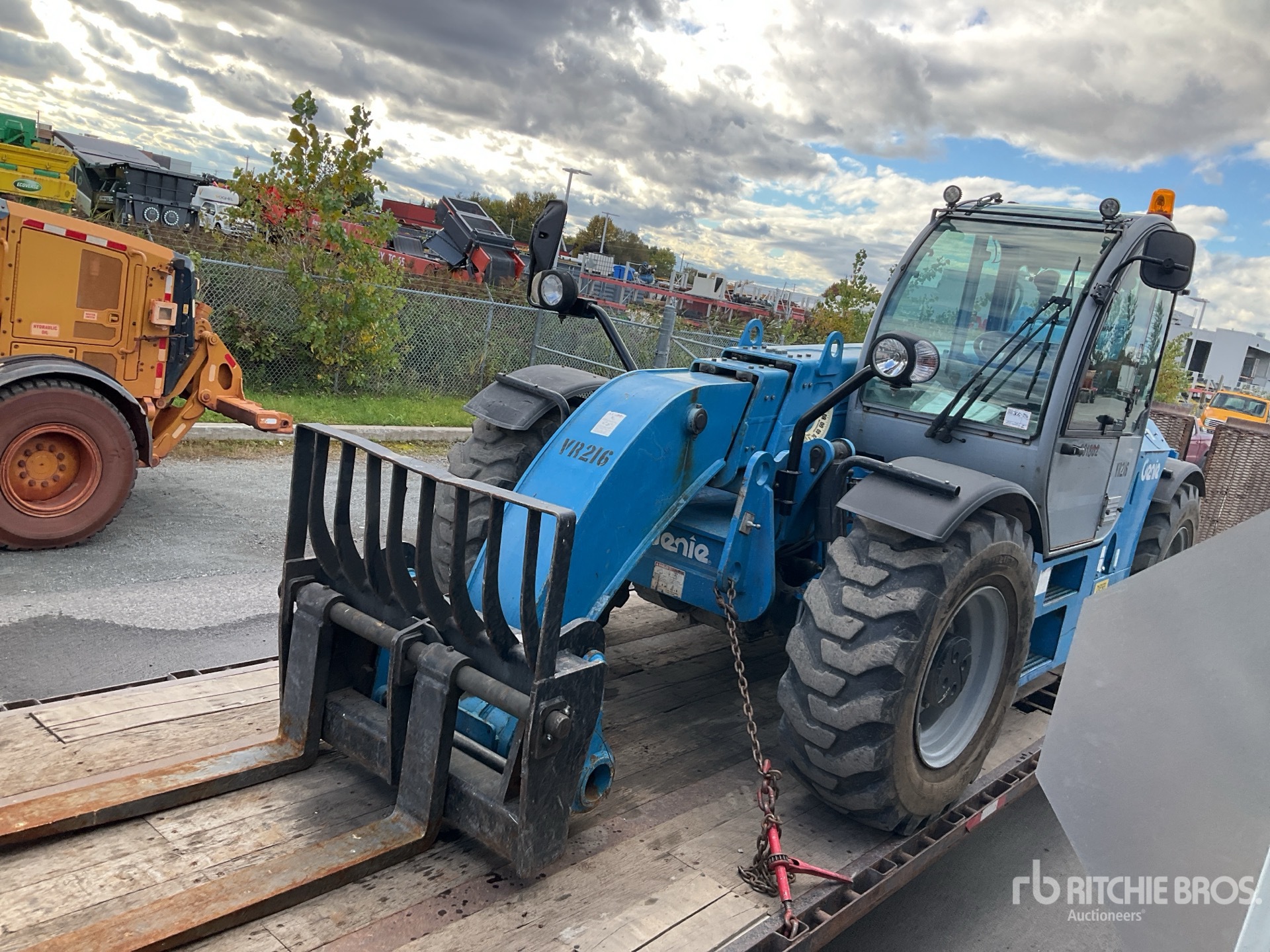 Photo of 2014 Genie GTH-1544