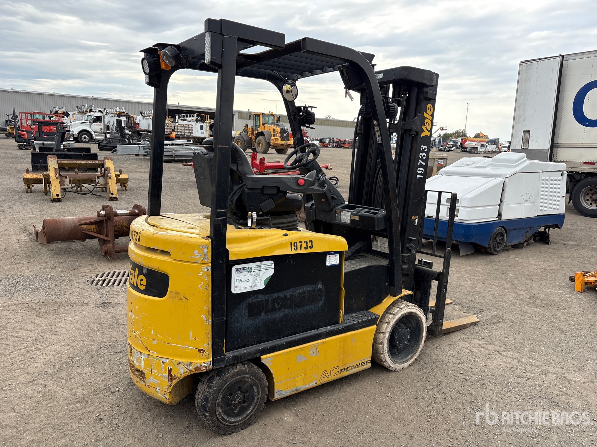 2015 Yale ERC060VGN48TE08