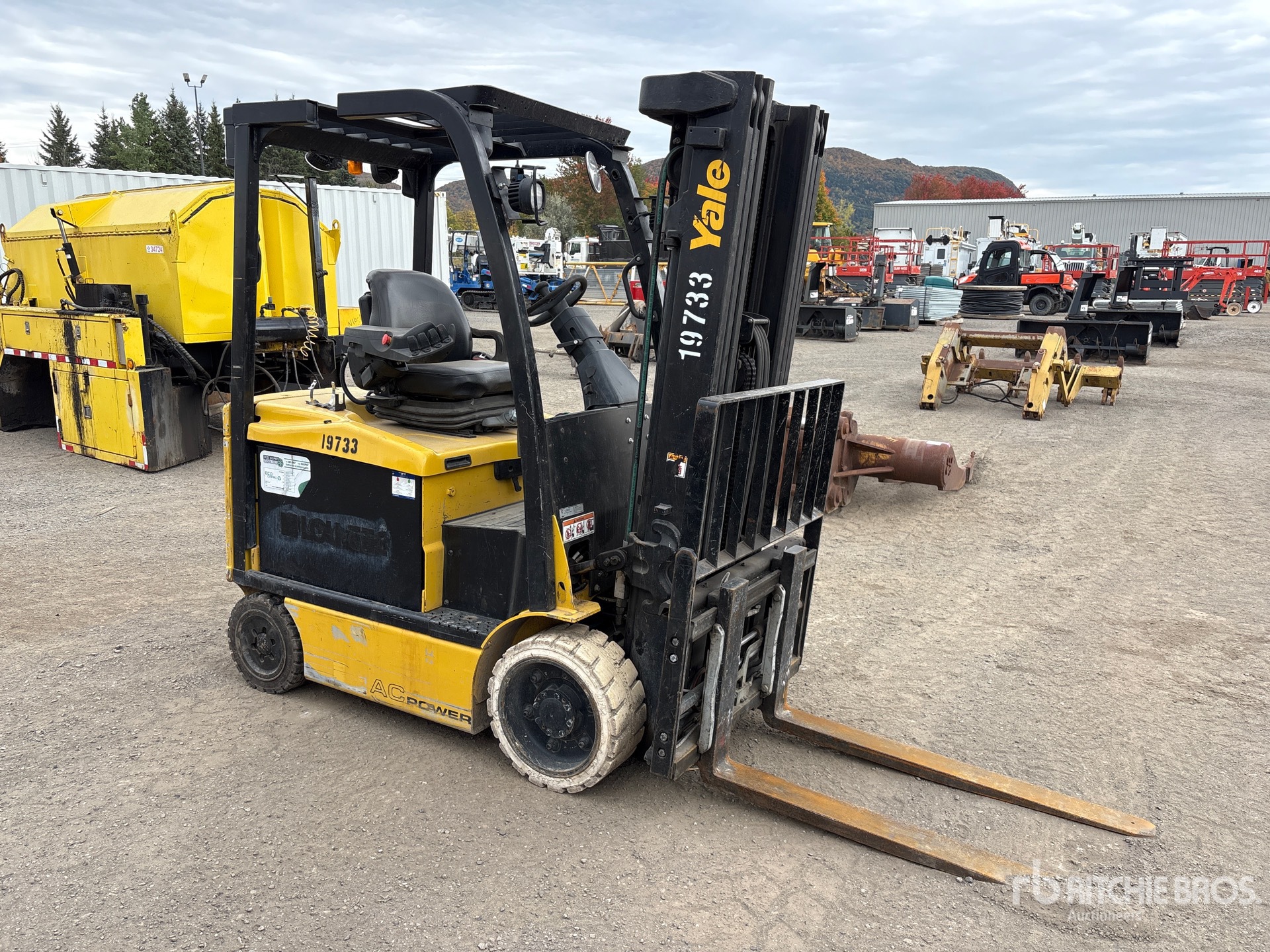 2015 Yale ERC060VGN48TE08