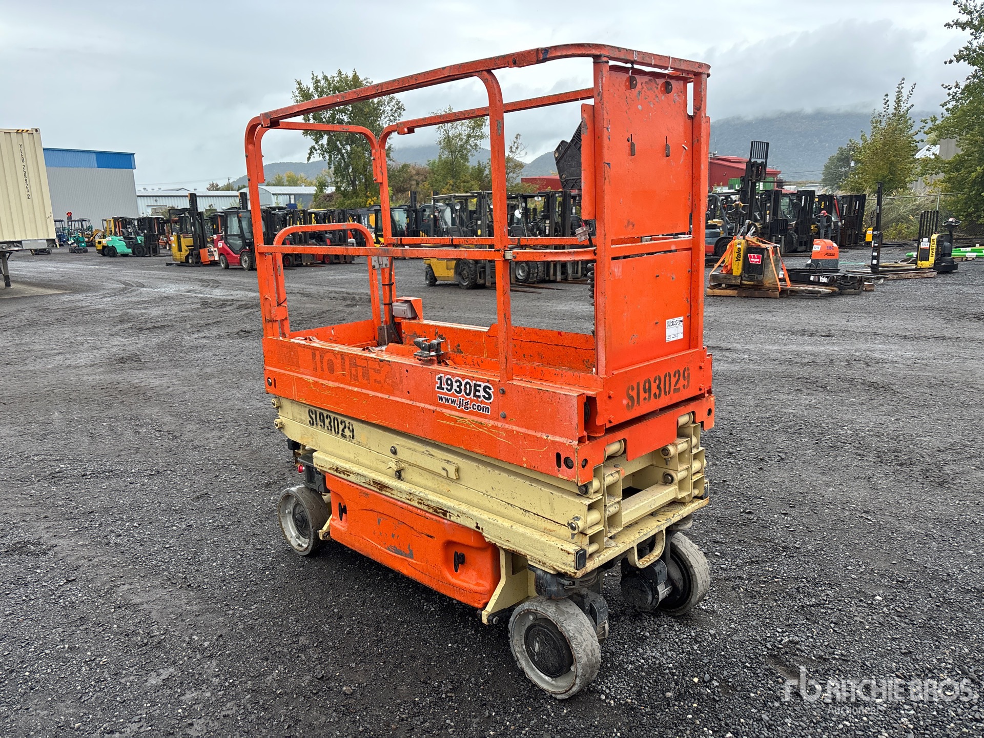2015 JLG 1930ES