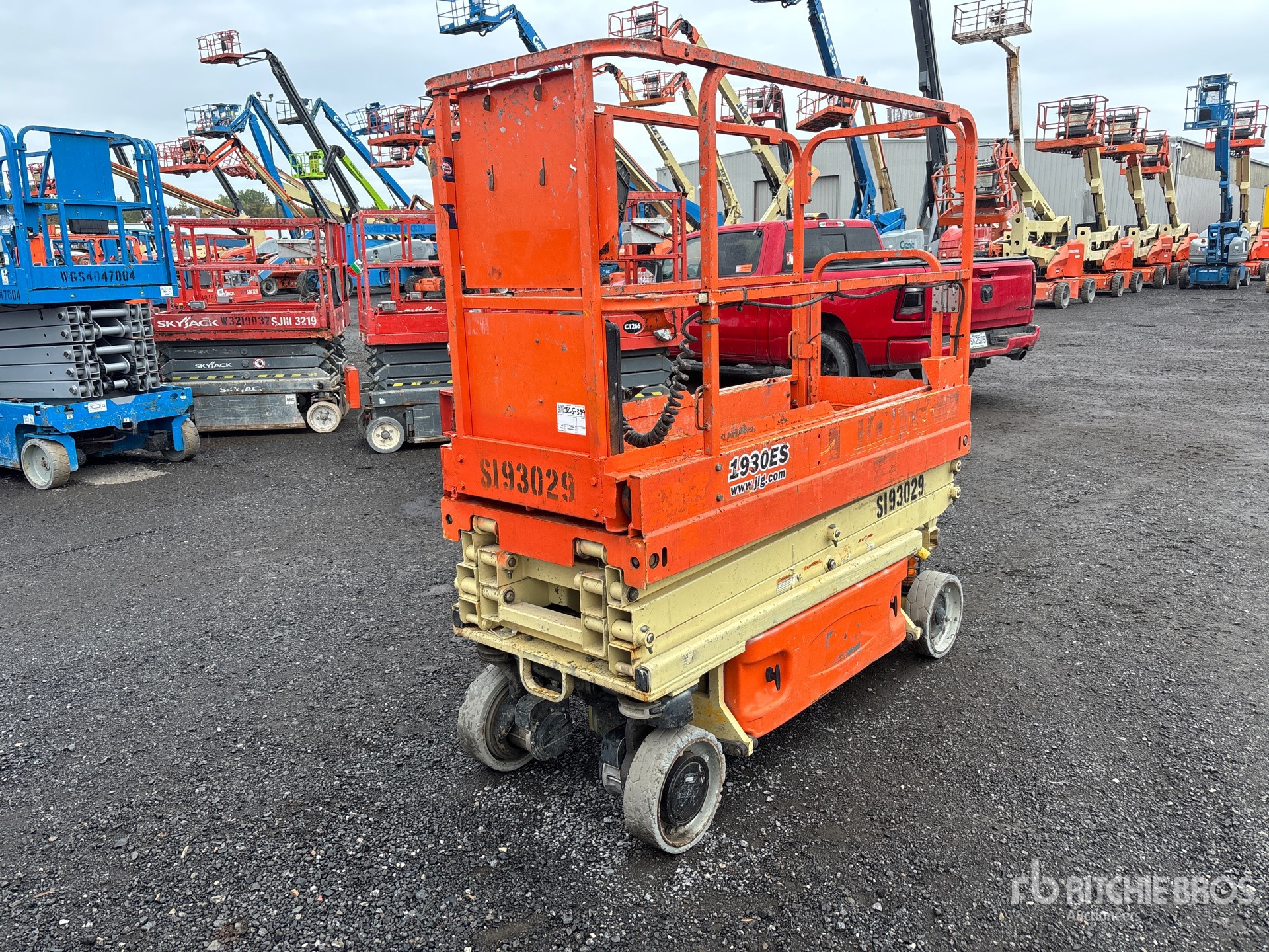 2015 JLG 1930ES
