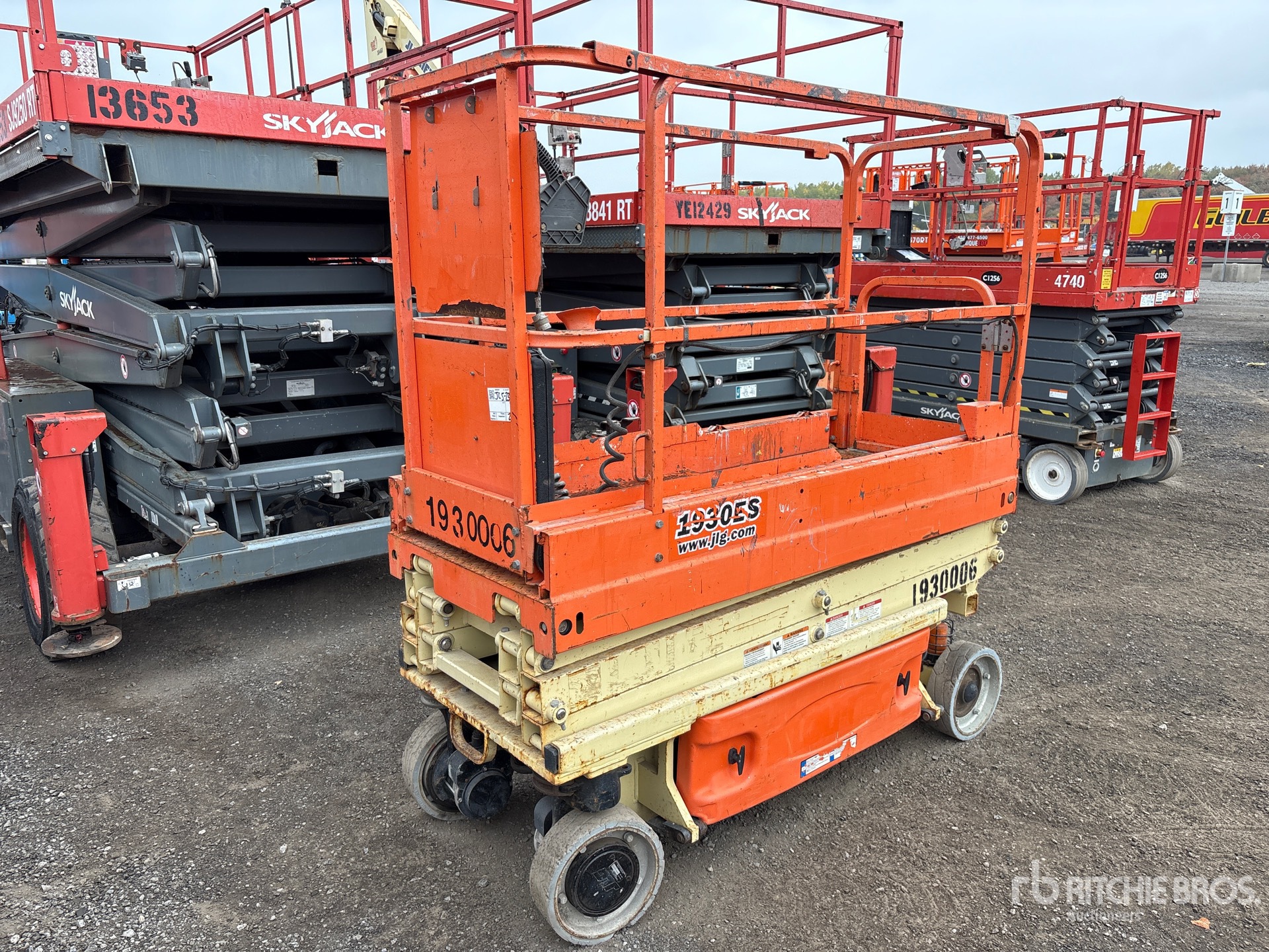 Photo of 2015 JLG 1930ES