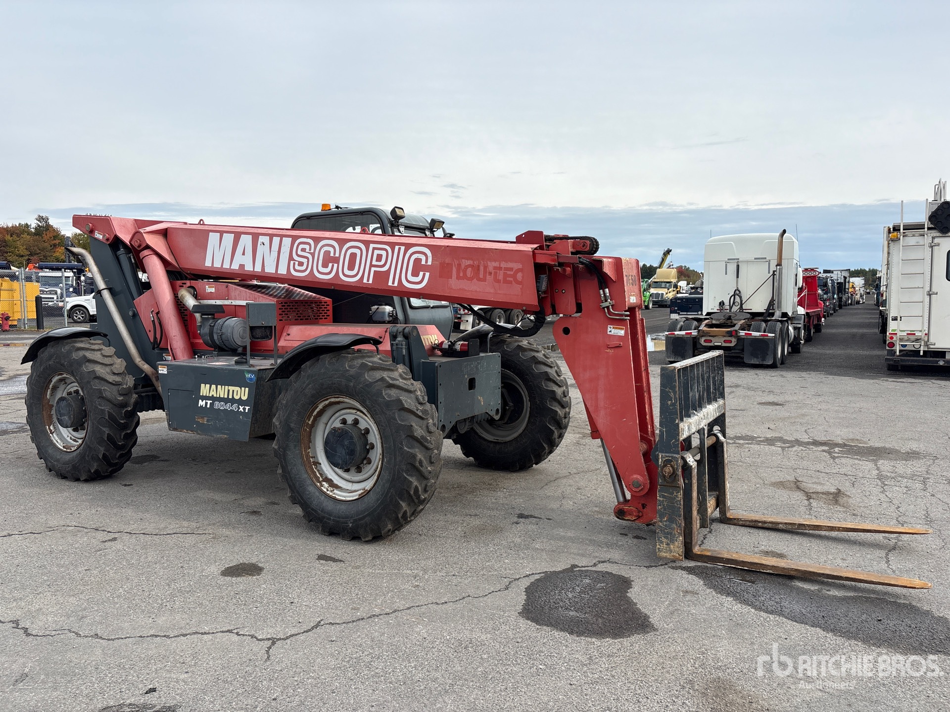 2015 Manitou MT8044